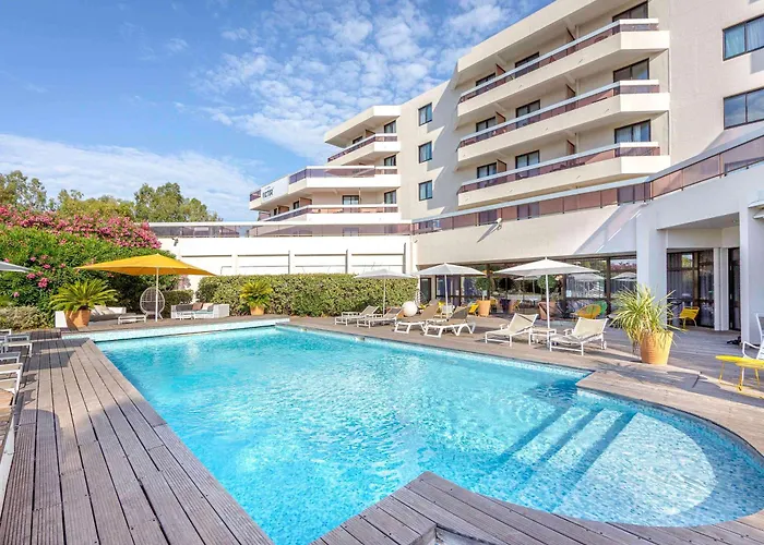 Mercure Hyeres Centre Cote D\'Azur