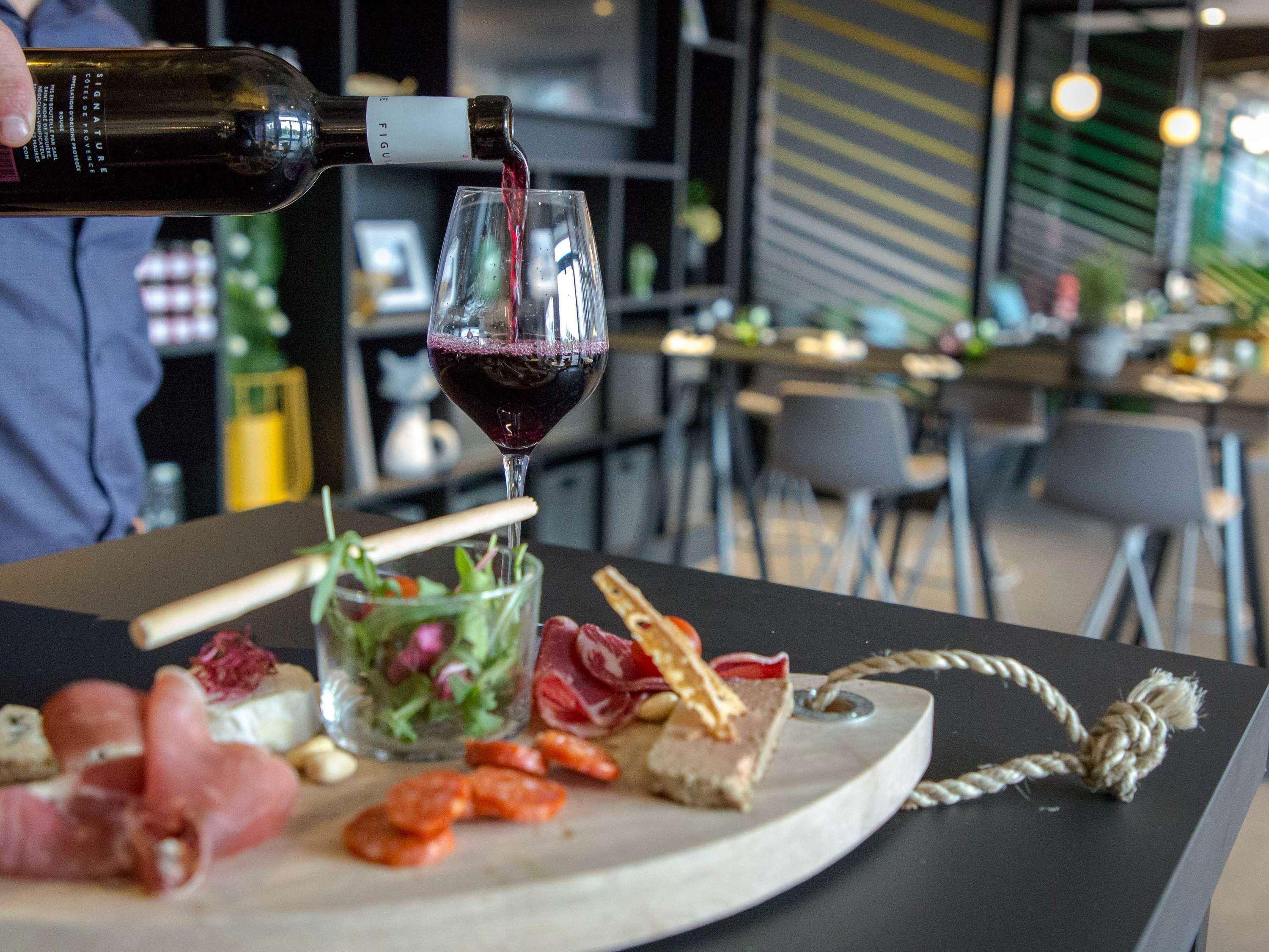 Hotel Mercure Centre Cote D'azur 4*