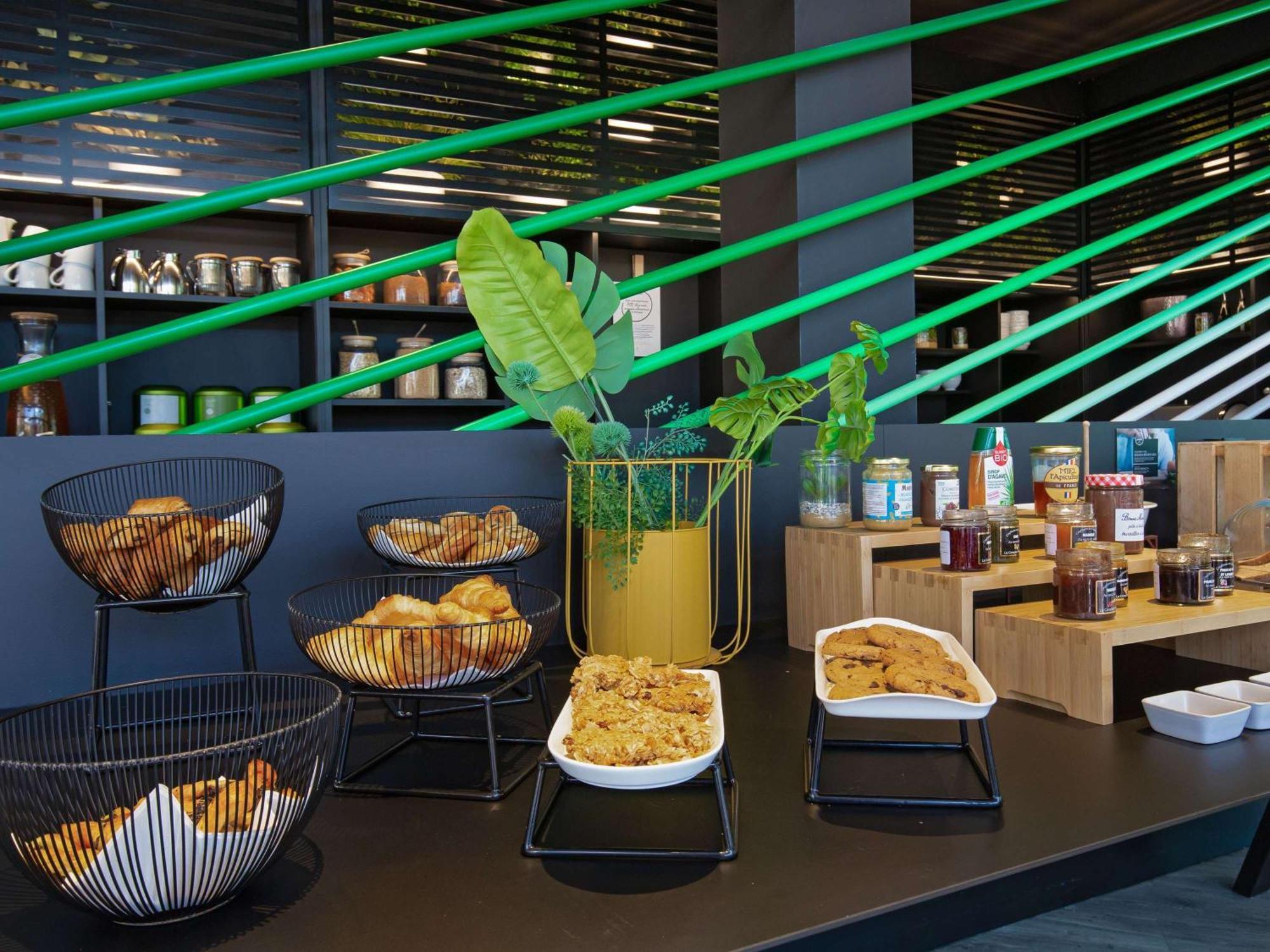 Mercure Centre Cote D'azur 4*