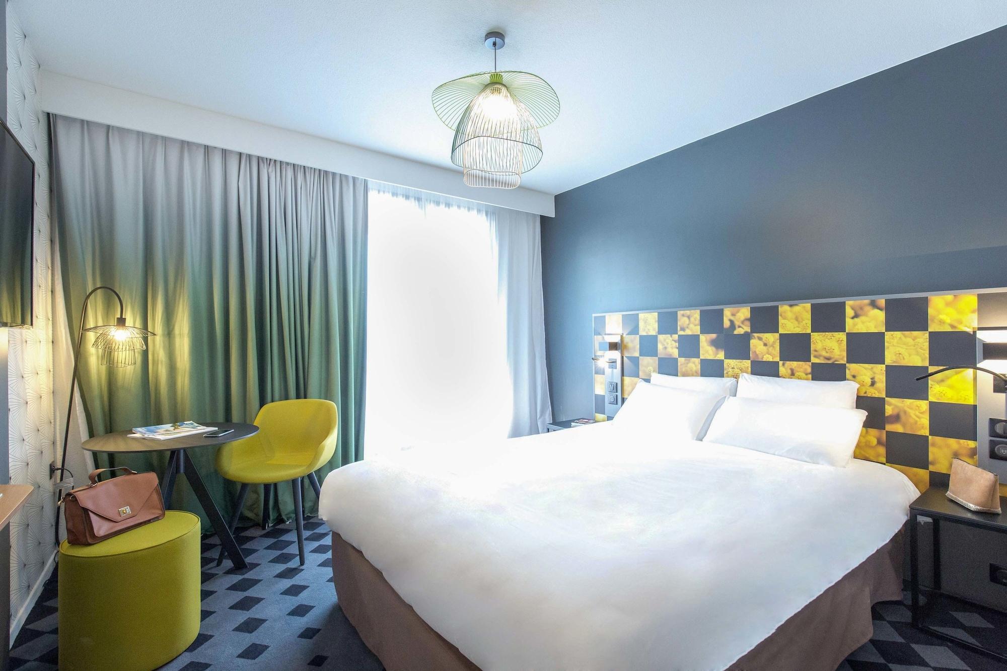 Hotel Mercure Centre Côte D'azur 4*